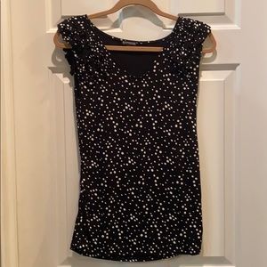 V-neck, ruffle sleeve shirt